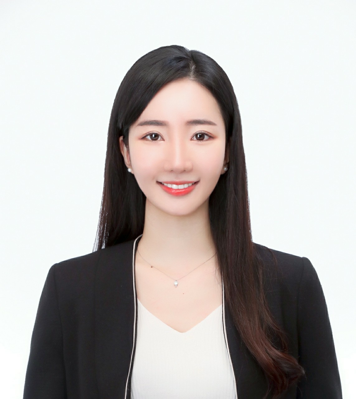Portrait of Chloe Hwang, COO at MyAddo